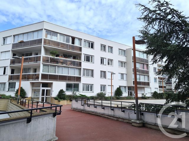 Appartement F3 à vendre - 3 pièces - 78.35 m2 - CRETEIL - 94 - ILE-DE-FRANCE - Century 21 Acv